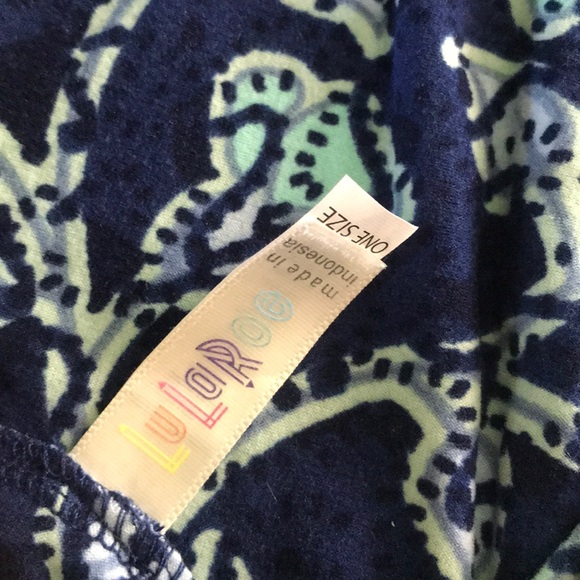 🛍 Lularoe leggings. - Picture 2 of 2